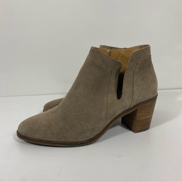 Lucky Brand Ponic Ankle Booties Suede Leather Tan Sz 10 Casual Comfy Neutral - Picture 1 of 10